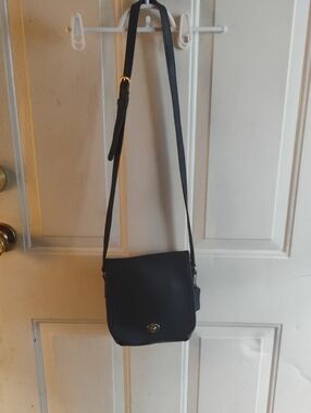 Vintage Coach Companion Leather Crossbody with Gold Hardware